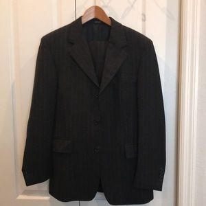 Nice pinstripe suit 42 regular 32/32